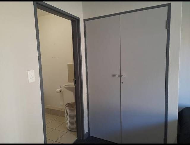 1 BEDROOM APARTMENT FOR SALE IN WILLOWBROOK